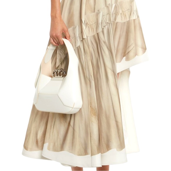 👜 🆕 Alexander McQueen Women's The Jewelled Hobo Bag in Ivory - Picture 4 of 5